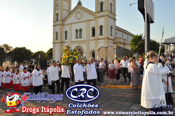 FESTA DO DIVINO ESPÍRITO SANTO